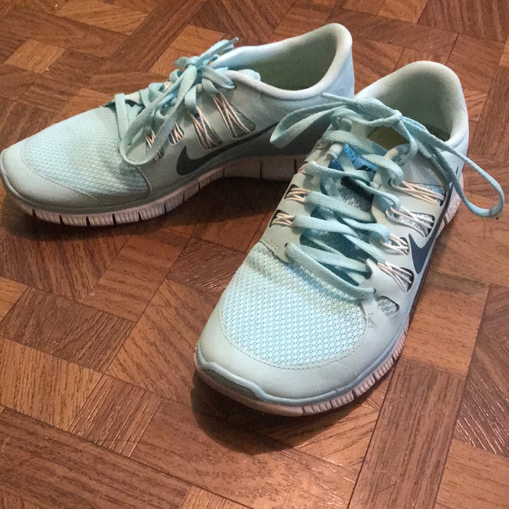 Nike Free Run 5.0 tiffany blue color size 7.5